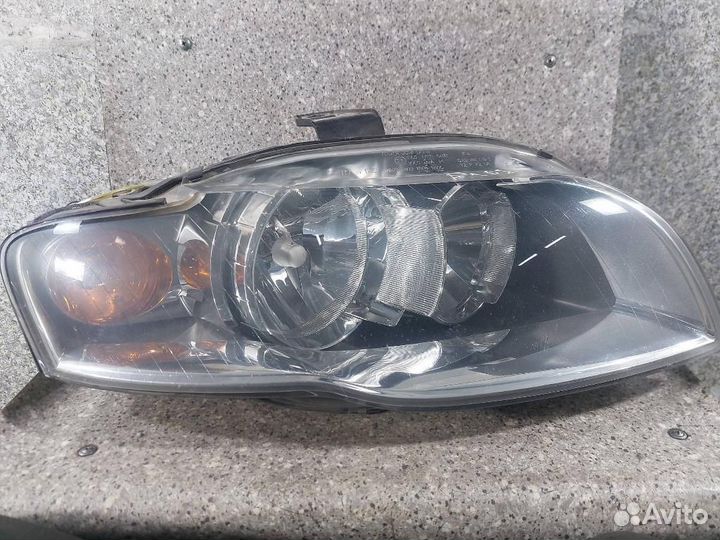 Фара правая Audi A4/RS4/S4