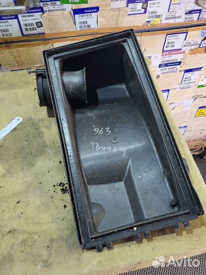 05-15 ку7 Крышка корпуса воздушного фильтра Q7