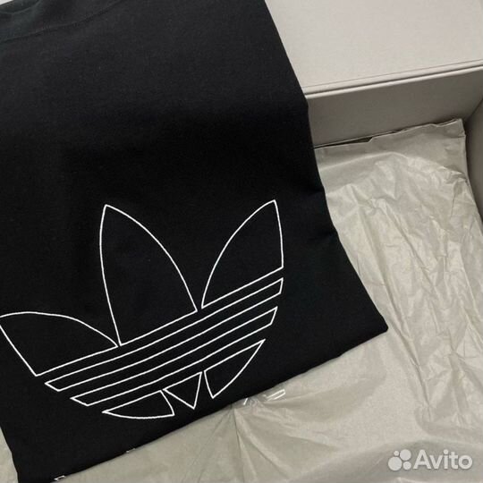 Balenciaga adidas футболка