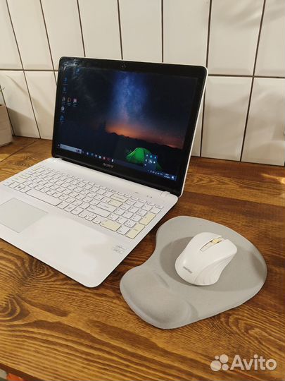 Ноутбук sony vaio i3/4 Gb