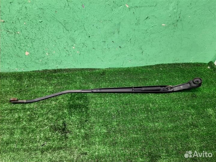 Поводок стеклоочистителя правый Hyundai Getz TB 2