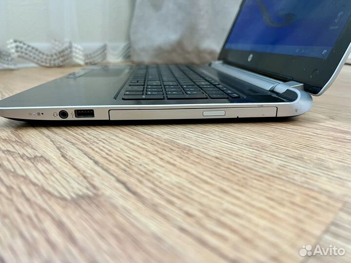 Ноутбук HP среднеигровой