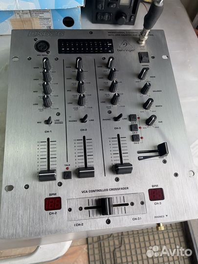 Микшерный пульт Беренджер