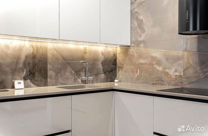 Кухня в потолок