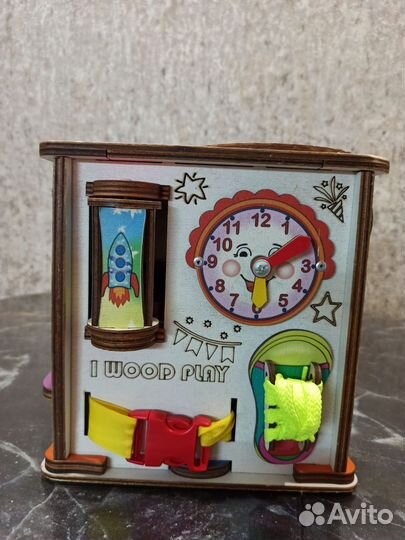 Бизиборд домик