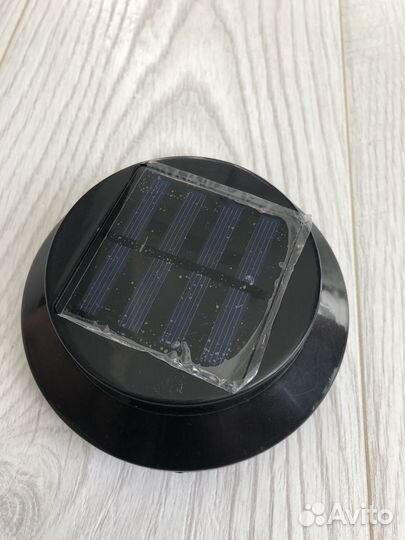 Фонарь на солнечной батарее