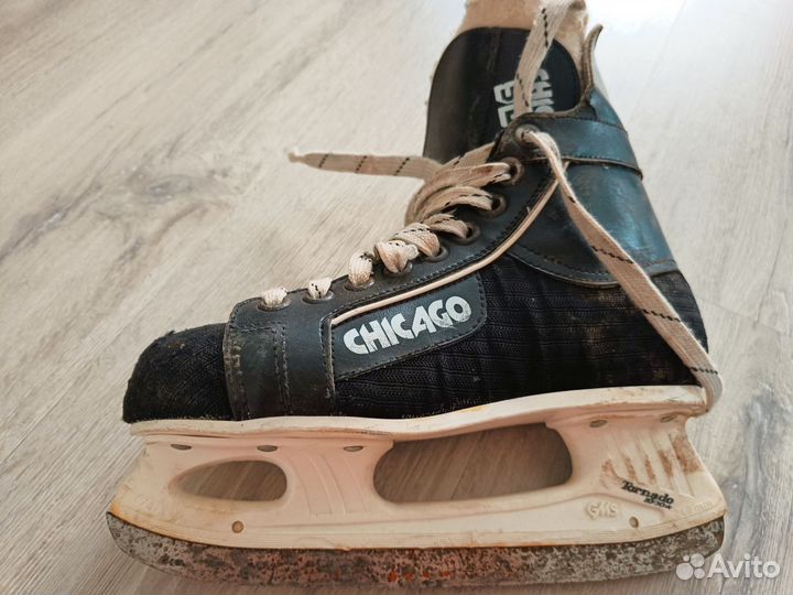 Коньки хоккейные