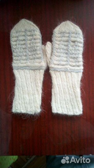 Варежки и носки из собачий шерсти