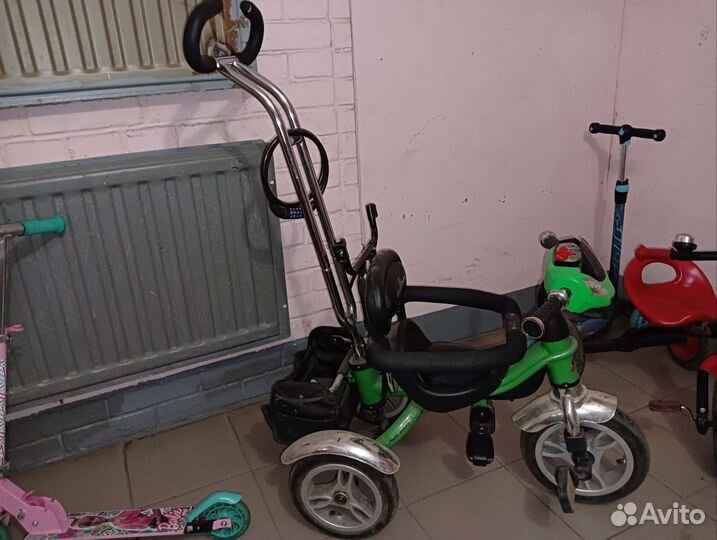 Велосипед трехколесный с ручкой