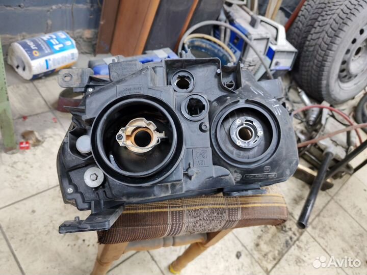 Фара передняя правая suzuki гранд vitara