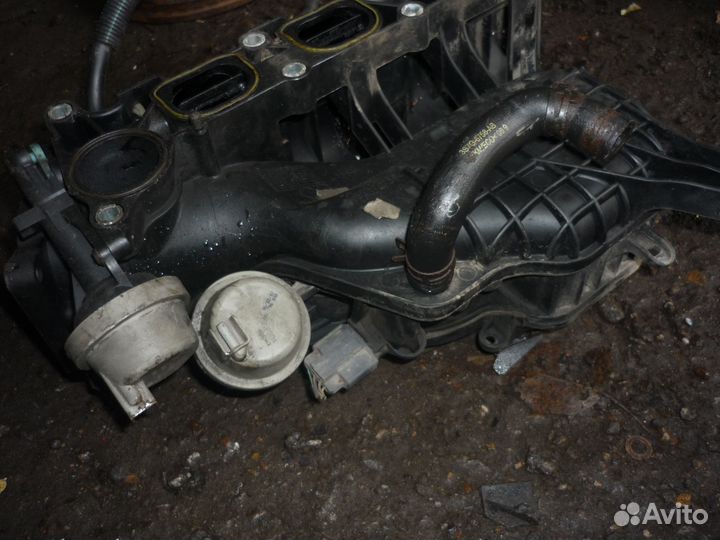 Впускной коллектор Форд Фокус 2 1.8-2.0