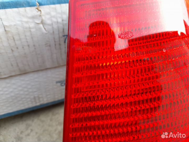 VW Golf Variant IV Задний правый фонарь Новый
