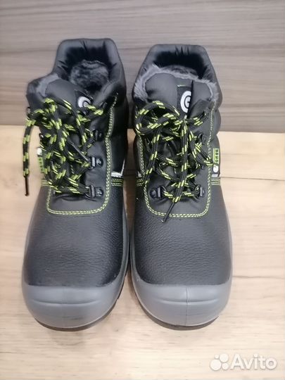 Ботинки мужские зимние 43 размер новые