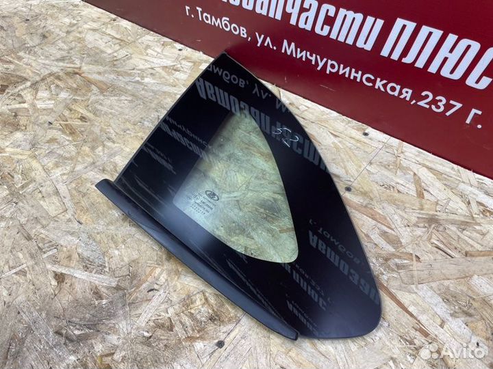 Форточка кузова задняя левая LADA X-Ray