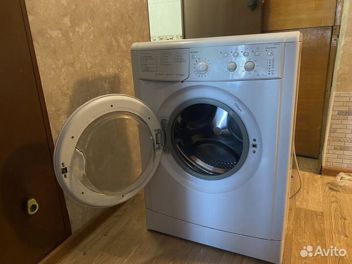 Стиральная машина indesit