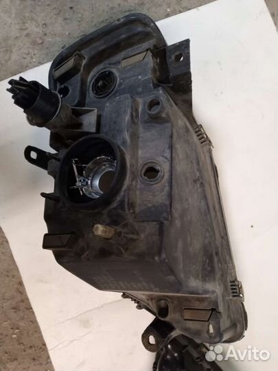 Фары на renault logan 1