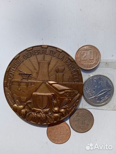 Продам монеты