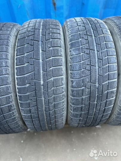 Yokohama Ice Guard IG50 215/65 R16 98Q