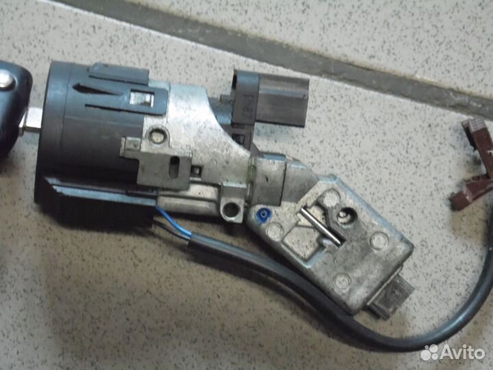 Замок зажигания в сборе Ситроен С4