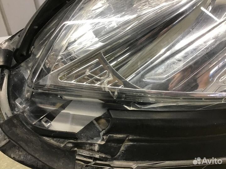 Фара правая Mercedes Benz W212 E-Klasse 2009