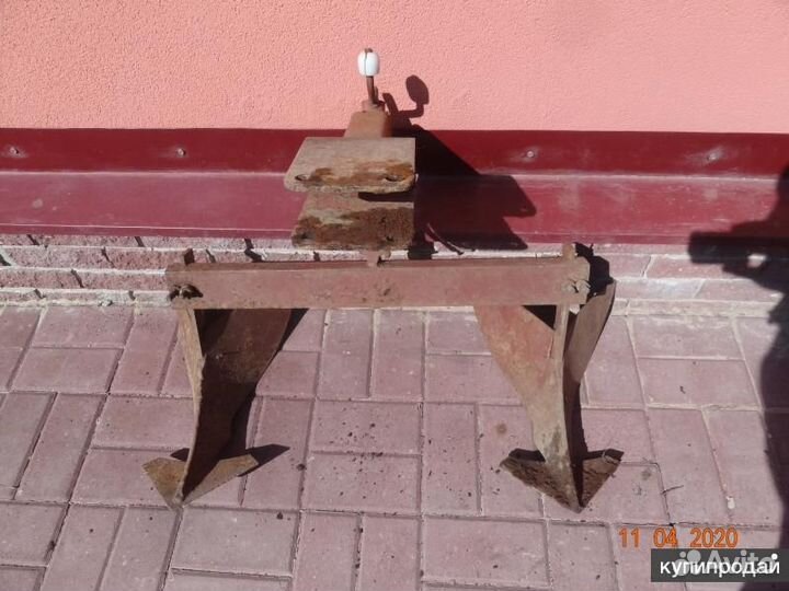 Плуг И окучник для мотоблока урал