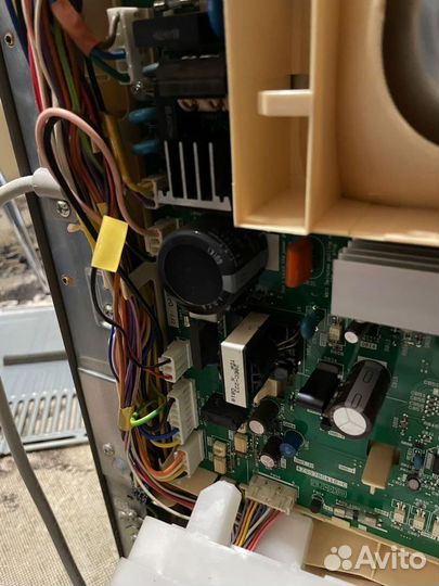 Ремонт стиральных машин/Холодильников/Посудомоек