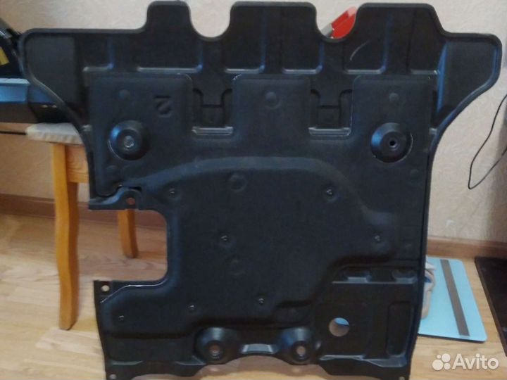 Защита двигателя Toyota Land cruiser 200