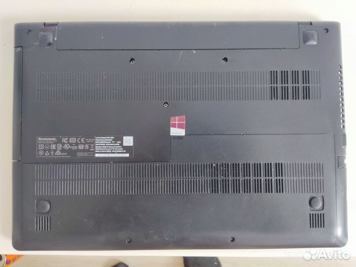 Lenovo 15,6, i5(6-gen) 2 видеокарты, ssd, 12гб