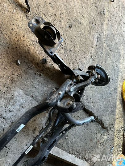 Подрамник задний skoda octavia a7 1.8