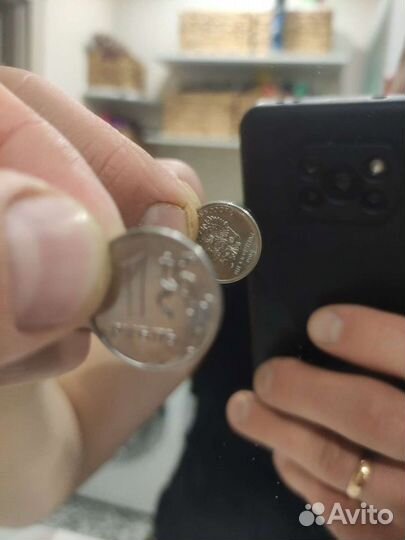 Монета с заводским браком