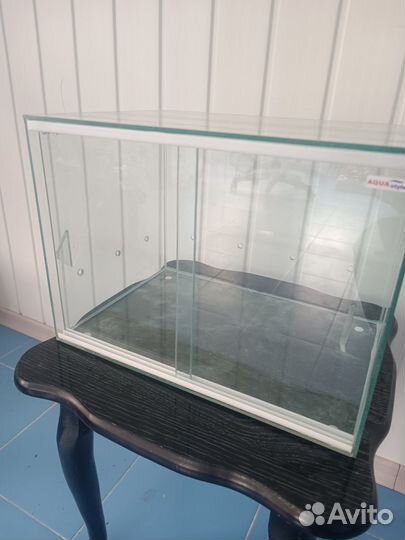 Террариум с раздвижными дверками новый