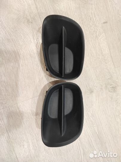 Заглушки в бампер Toyota Carina