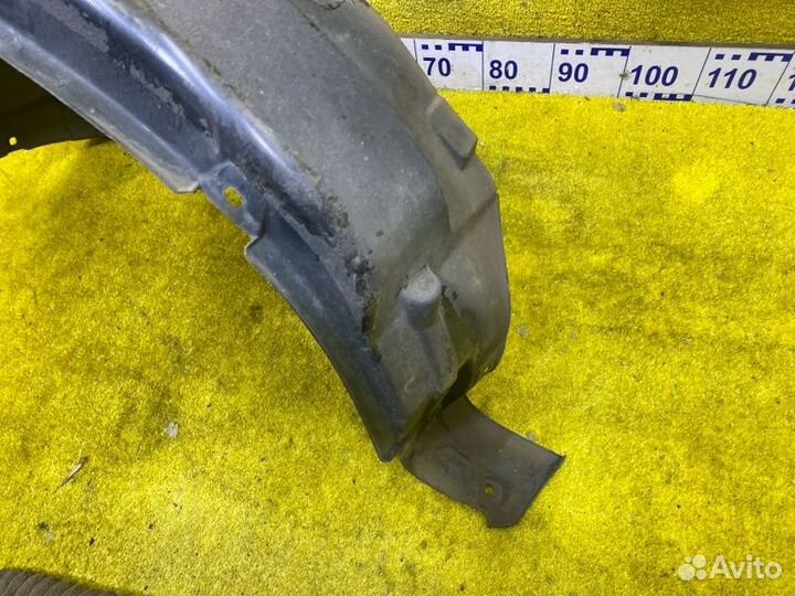 Подкрылок передний левый Suzuki Escudo/Grand 140985
