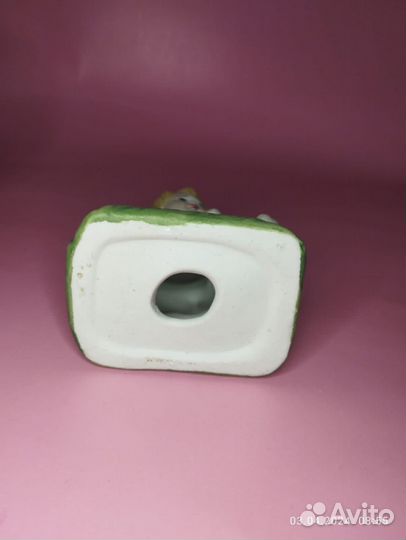 Статуэтки. Счастливое детство