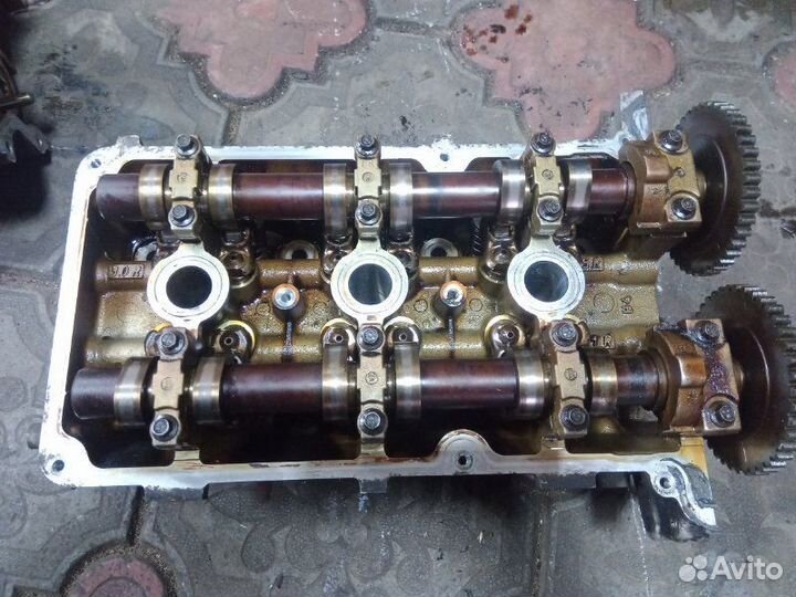 Головка блока цилиндров Ford Escape Limited