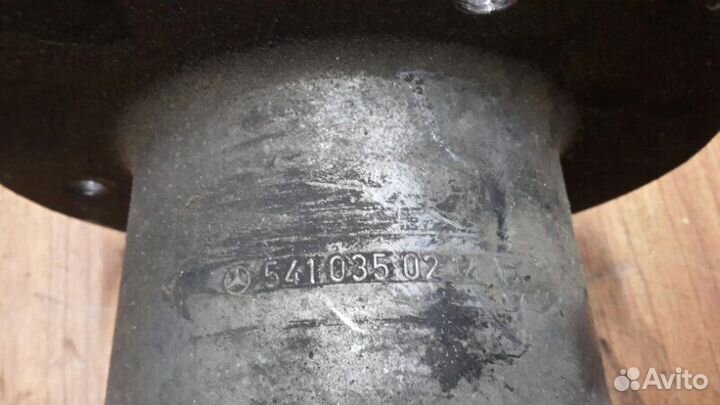 Кронштейн вискомуфты Mercedes Benz Actros MP1