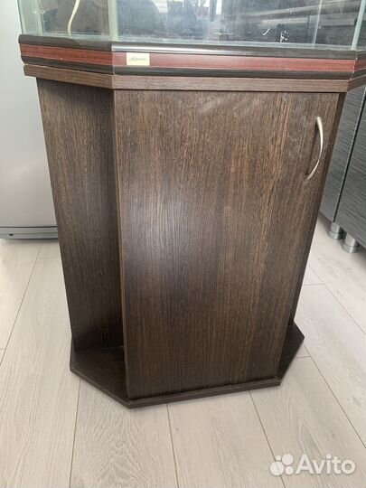 Аквариум с тумбой