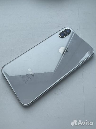 iPhone Xs, 64 ГБ