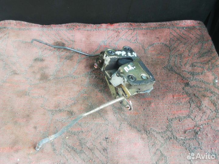 Замок двери Опель Фронтера А