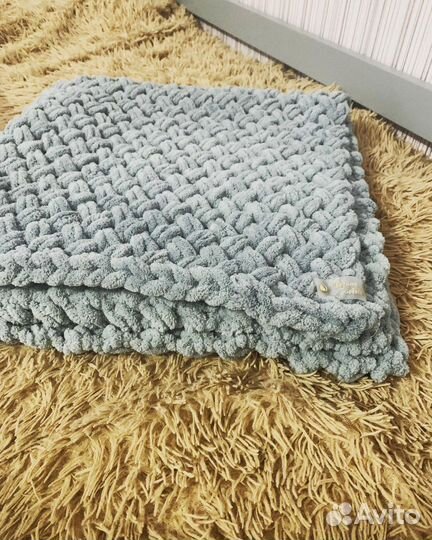 Плюшевый плед ручная работа