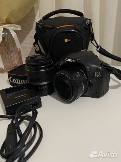 Зеркальный фотоаппарат canon 550d