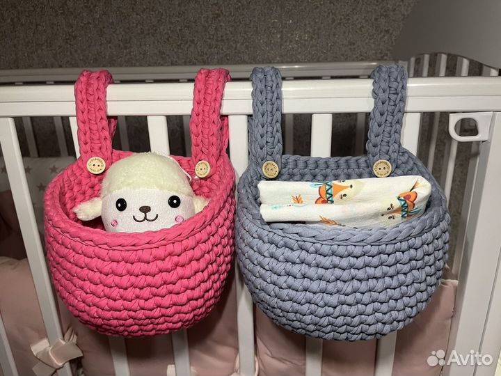 Детская подвесная корзина - органайзер на кроватку