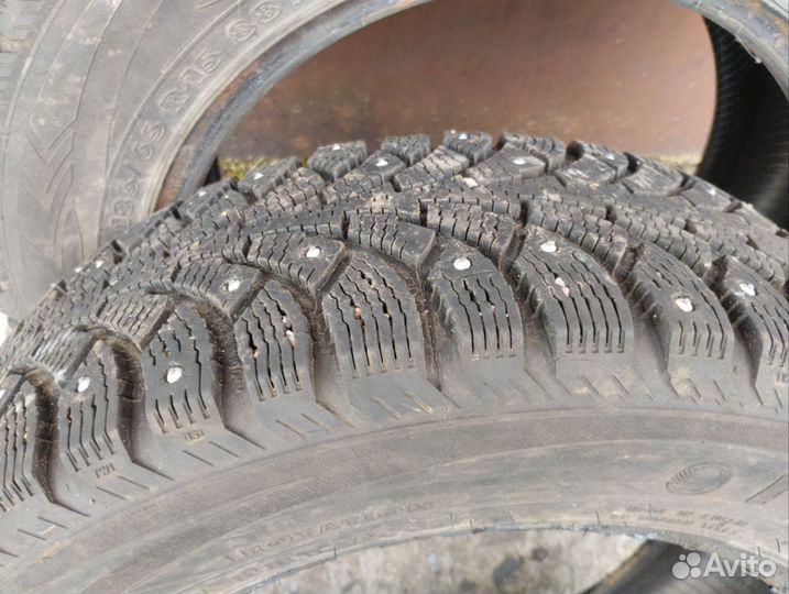 Nokian Tyres Hakkapeliitta 4 16.5/65 R15 88