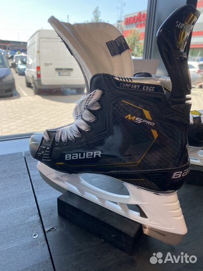 Хоккейные коньки Bauer Vapor hyperlite, Supreme 3s