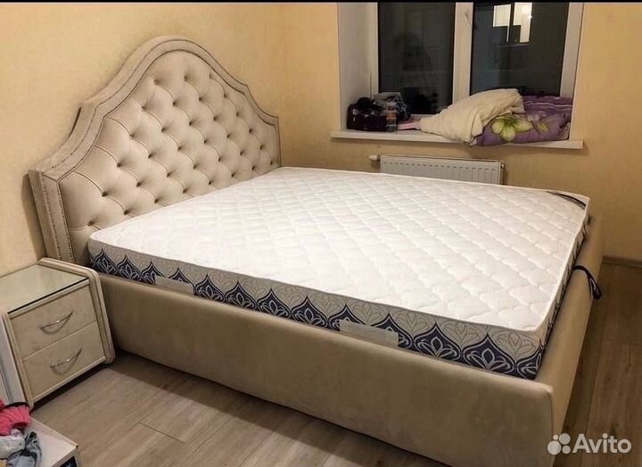 Кровать двухспальная новая с ящиками