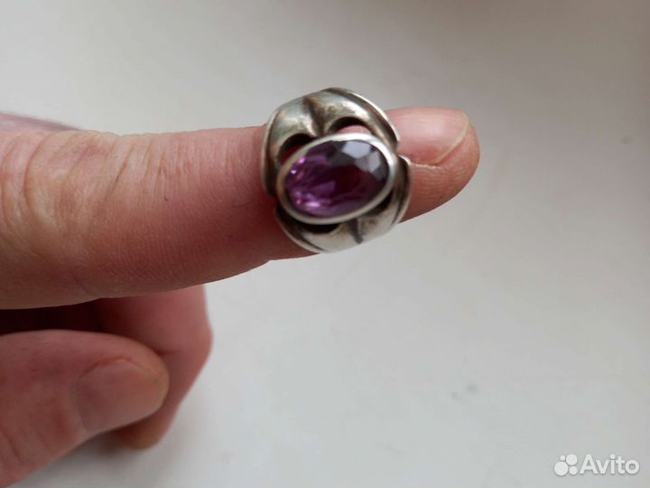 Серебряное кольцо с камнем СССР