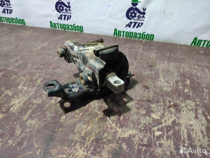 Опора двигателя левая Volkswagen Polo