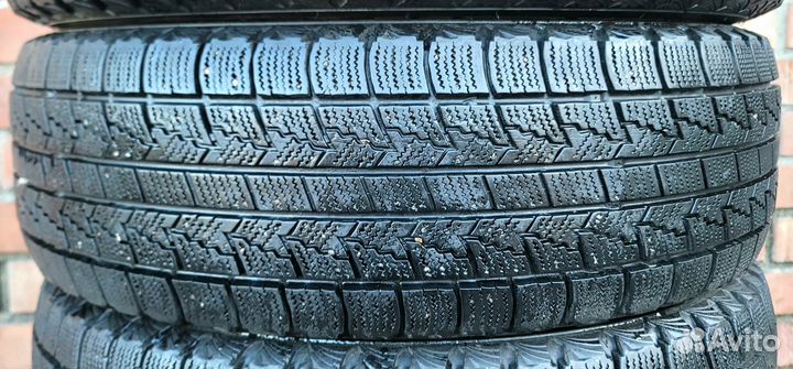 Roadstone Winguard Ice 195/65 R15