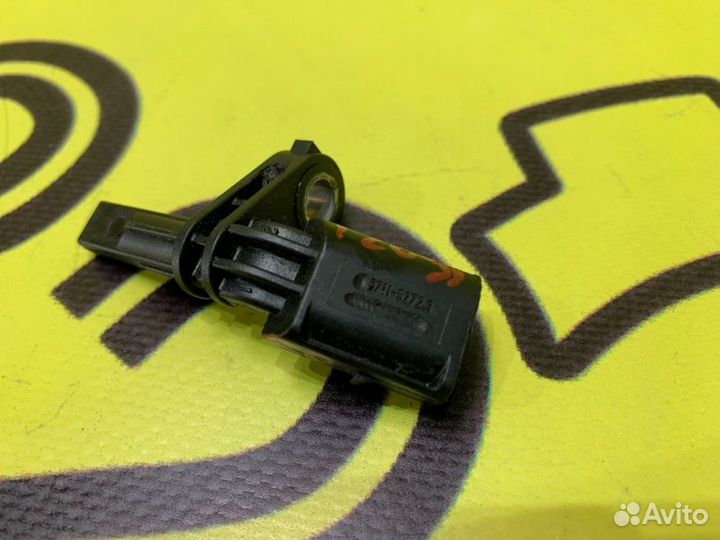 Датчик ABS задний правый Volkswagen Tiguan 5N1