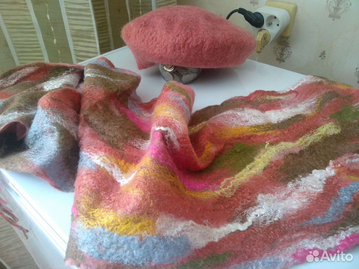 Палантин и берет